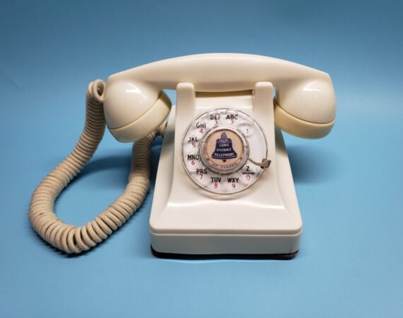 1950 Northern Electric Ivory 302 with Western Electric Body and Handset.